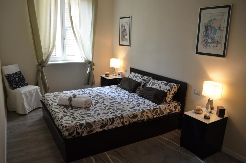 Heart Of Parma Apartment Room photo